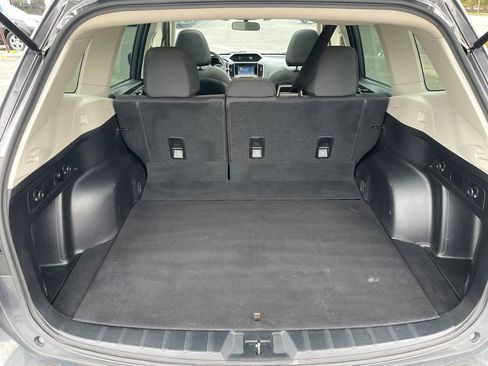 Used 2021 Subaru Forester Premium AWD/4WD image 19