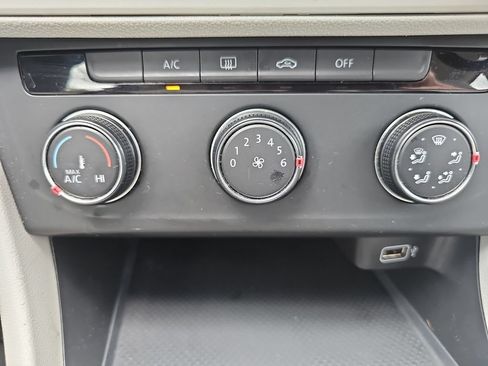 Used 2019 Volkswagen Jetta S FWD image 16