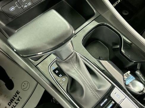 Used 2025 Hyundai Tucson SE image 17