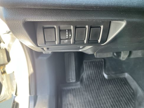 Used 2024 Subaru Outback AWD/4WD image 18
