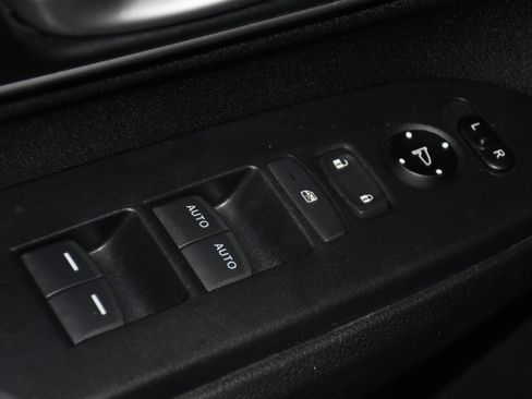 Used 2019 Honda CR-V EX image 11