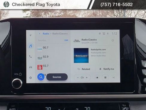 Used 2025 Toyota Camry SE w/ Convenience Package image 15