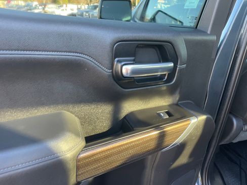 Used 2019 Chevrolet Silverado 1500 LT Trail Boss image 21