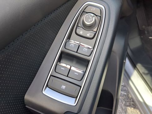 Certified 2026 Subaru Ascent Limited image 18