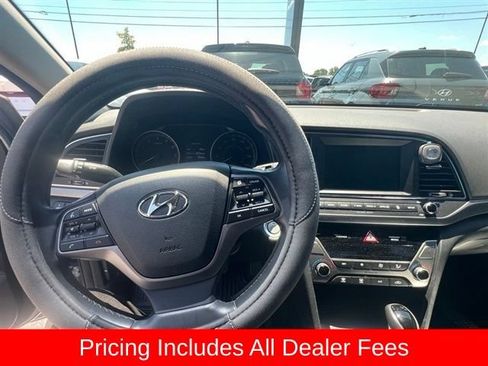 Used 2017 Hyundai Elantra Limited FWD image 8