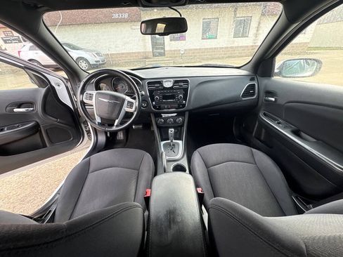 Used 2013 Chrysler 200 Touring w/ S Exterior Appearance Pkg FWD image 13