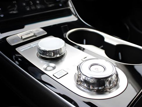 New 2026 Genesis GV70 2.5T image 28