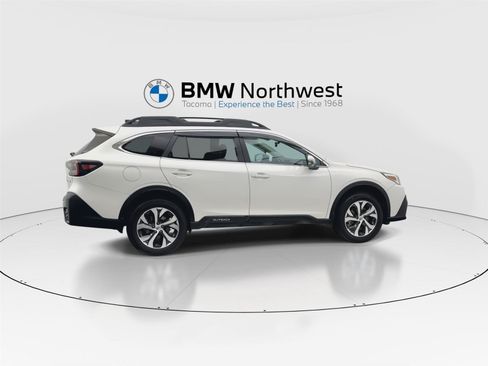 Used 2020 Subaru Outback Limited w/ Popular Package #2 AWD/4WD image 4