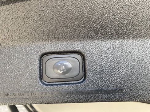 Used 2017 Ford Explorer Platinum AWD/4WD image 29