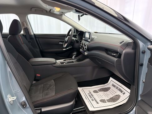 Used 2025 Nissan Sentra SR FWD image 10