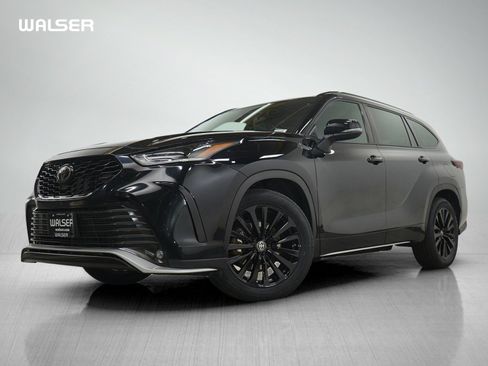 Used 2025 Toyota Highlander XSE AWD/4WD image 1