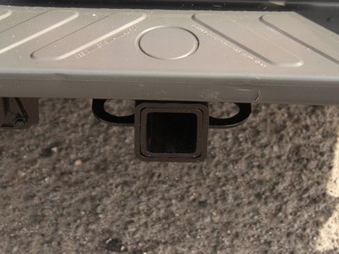 Used 2020 Nissan Frontier SV image 37