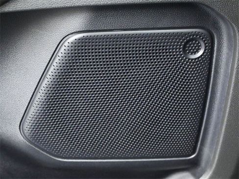 Used 2023 Ford Escape SE image 11