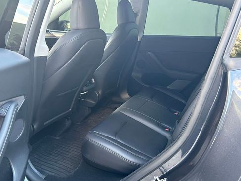 Used 2024 Tesla Model Y Long Range image 42