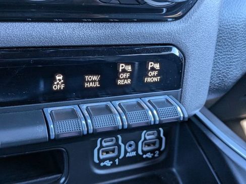 Used 2022 RAM 1500 Big Horn image 24