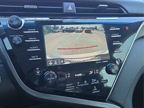 Used 2018 Toyota Camry SE w/ Audio Package FWD image 17
