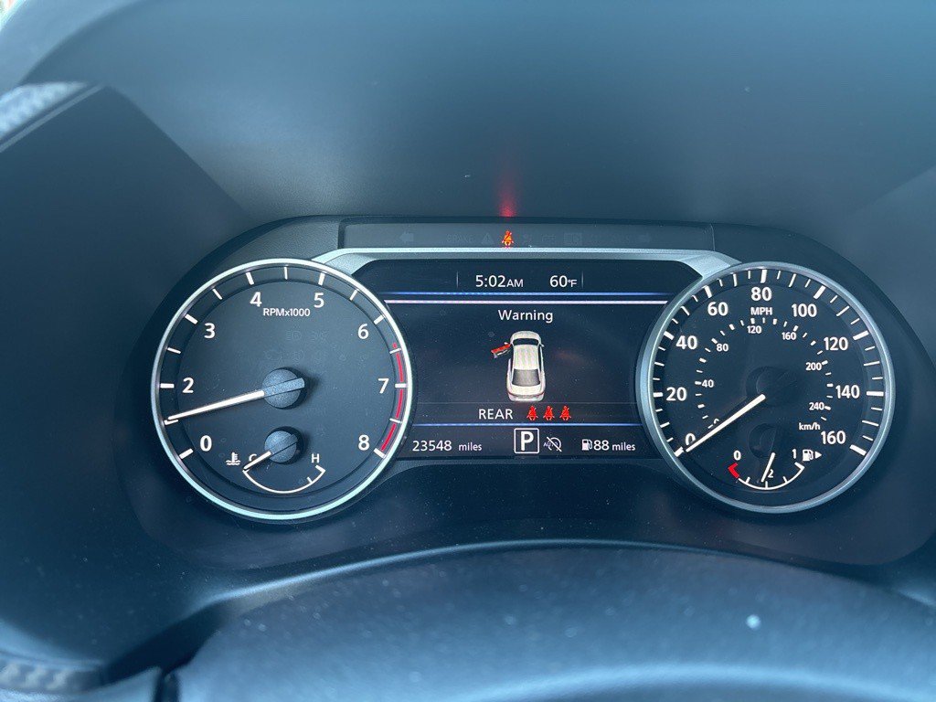 Certified 2024 Nissan Sentra SR FWD image 5