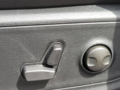 New 2026 RAM 1500 Big Horn AWD/4WD image 6