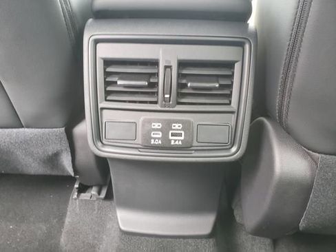 Used 2026 Subaru Forester Premium image 12