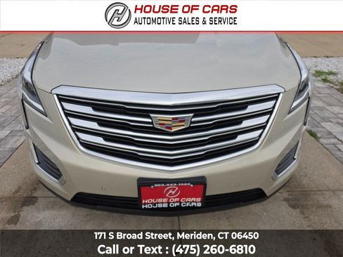 Used 2017 Cadillac XT5 Premium Luxury AWD/4WD image 10