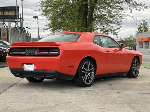 Used 2022 Dodge Challenger R/T w/ Plus Package RWD image 5