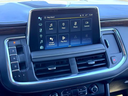 Used 2023 Chevrolet Suburban Premier w/ Advanced Technology Package image 31