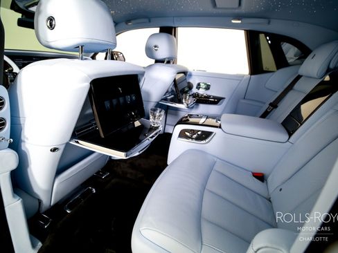 New 2026 Rolls-Royce Phantom Sedan image 20