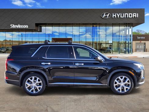 Used 2021 Hyundai Palisade SEL w/ Premium Package image 4
