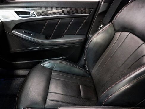 Used 2019 Genesis G80 3.3T Sport image 46