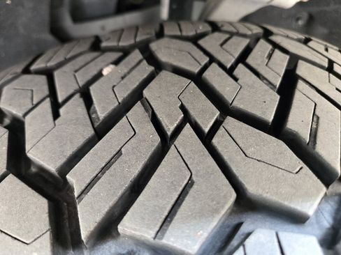 Used 2021 Jeep Grand Cherokee L Limited w/ Luxury Tech Group II image 17