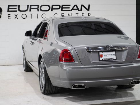 Used 2015 Rolls-Royce Ghost RWD image 37
