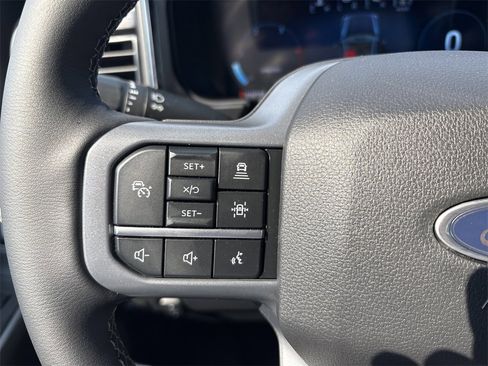 New 2026 Ford F250 Lariat w/ Black Appearance Package image 26