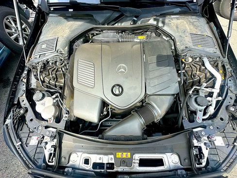 Used 2024 Mercedes-Benz C 300 4MATIC Sedan image 18