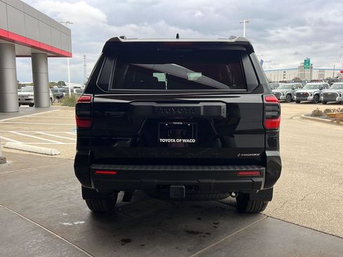 New 2025 Toyota 4Runner 4WD image 5