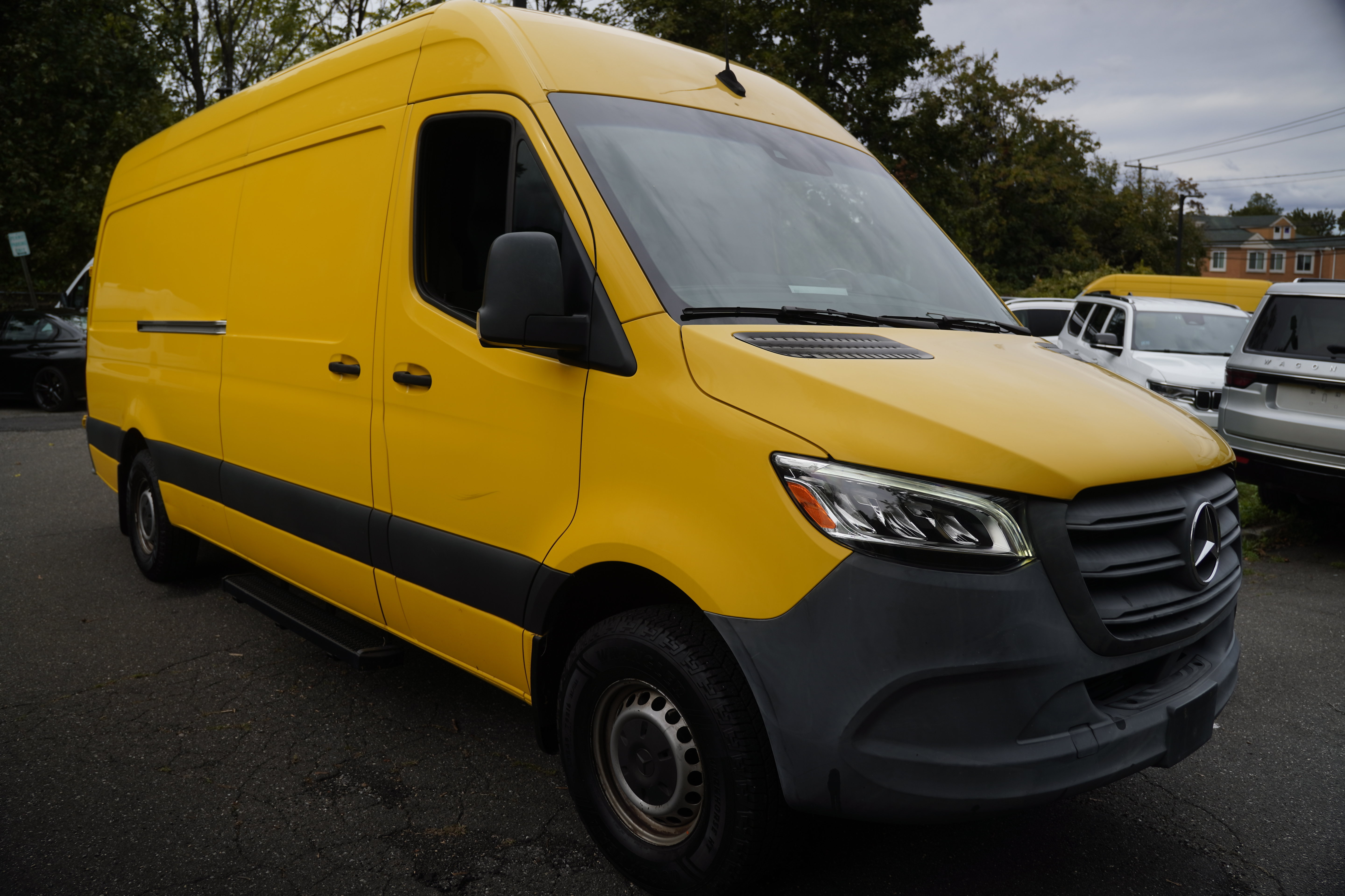 Used 2021 Mercedes-Benz Sprinter 2500 w/ Acoustic Package image 9