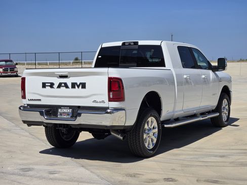 New 2026 RAM 2500 Laramie AWD/4WD image 5