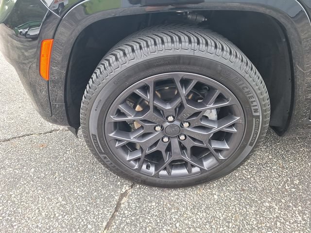 Used 2023 Jeep Grand Cherokee L Summit AWD/4WD image 42