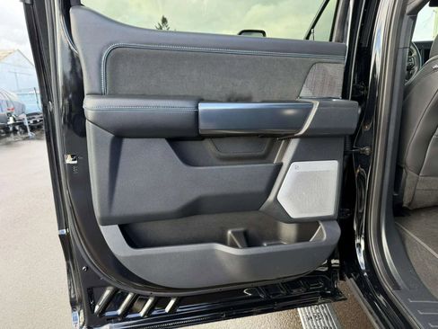 Used 2025 Ford F450 Platinum image 12