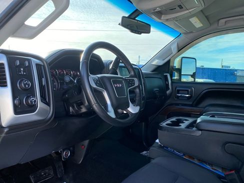 Used 2016 GMC Sierra 2500 SLE w/ SLE Preferred Package image 9