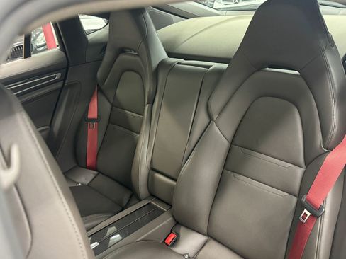 Used 2018 Porsche Panamera 4S image 21