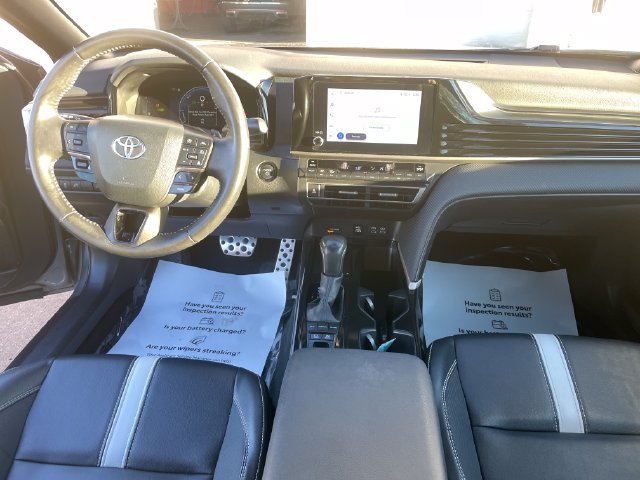 Used 2025 Toyota Camry SE FWD image 15
