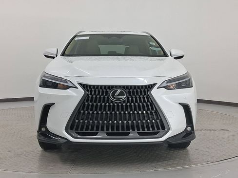 Certified 2025 Lexus NX 250 FWD w/ Premium Package image 6