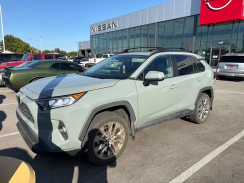 Used 2021 Toyota RAV4 XLE Premium FWD image 1