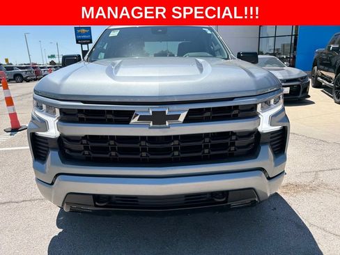 Used 2024 Chevrolet Silverado 1500 RST AWD/4WD image 5
