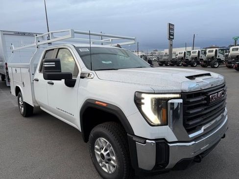 New 2026 GMC Sierra 2500 Pro w/ Convenience Package AWD/4WD image 4