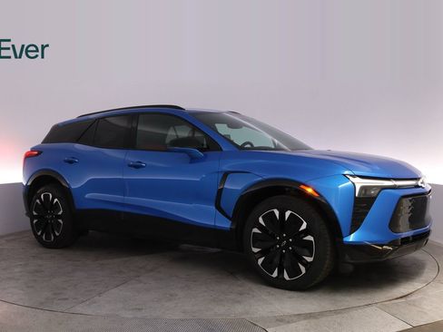 Used 2024 Chevrolet Blazer EV RS AWD/4WD image 14