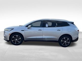 Used 2022 Buick Enclave Essence w/ Sport Touring Edition FWD video 2