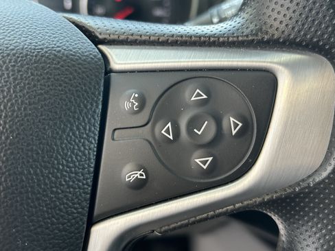 Used 2024 GMC Terrain SLE AWD/4WD image 24