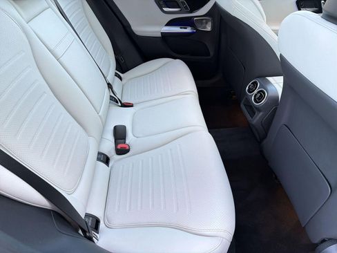 Used 2026 Mercedes-Benz GLC 300 image 30