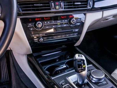 Used 2017 BMW X5 sDrive35i image 7
